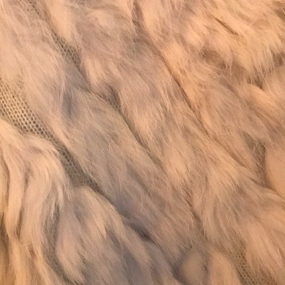 Metric Knits rabbit fur shawl-poncho - Picture 4 of 6